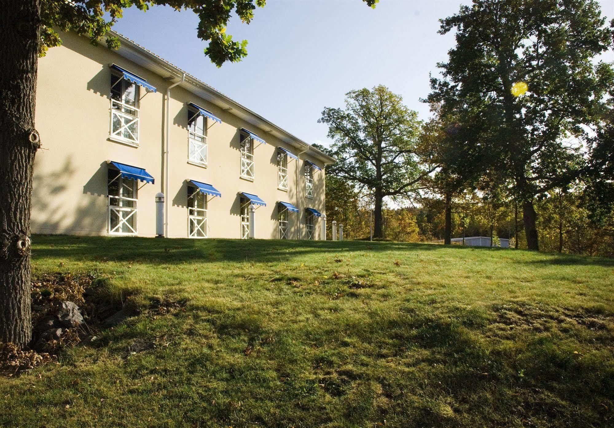 Vaetterleden Hotell & Restaurang Granna Exterior photo